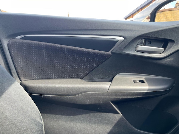Used Honda Jazz 2016 for sale - 76326592: Photo 29