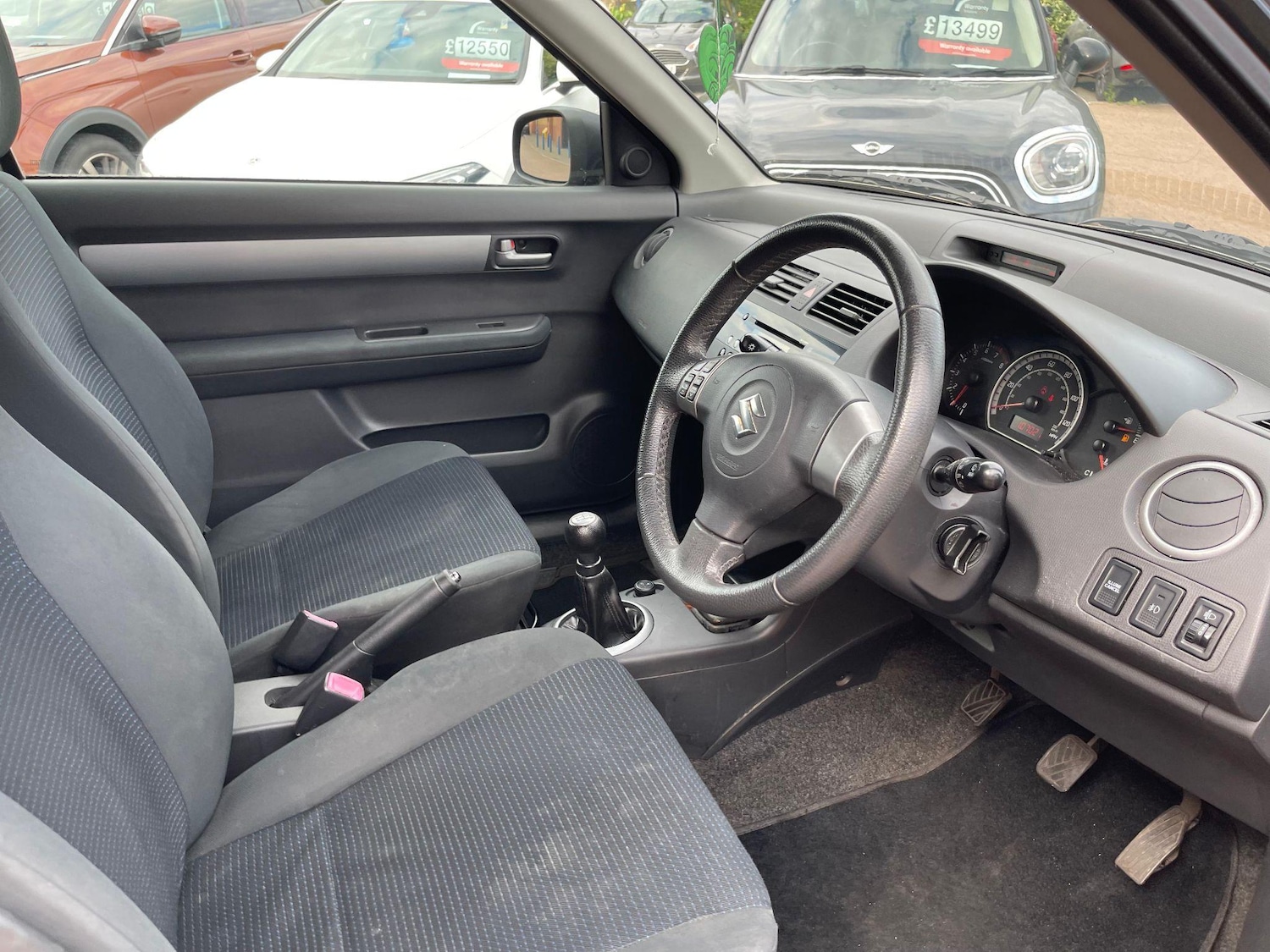 Used Suzuki Swift for sale - 76996683: Photo 4
