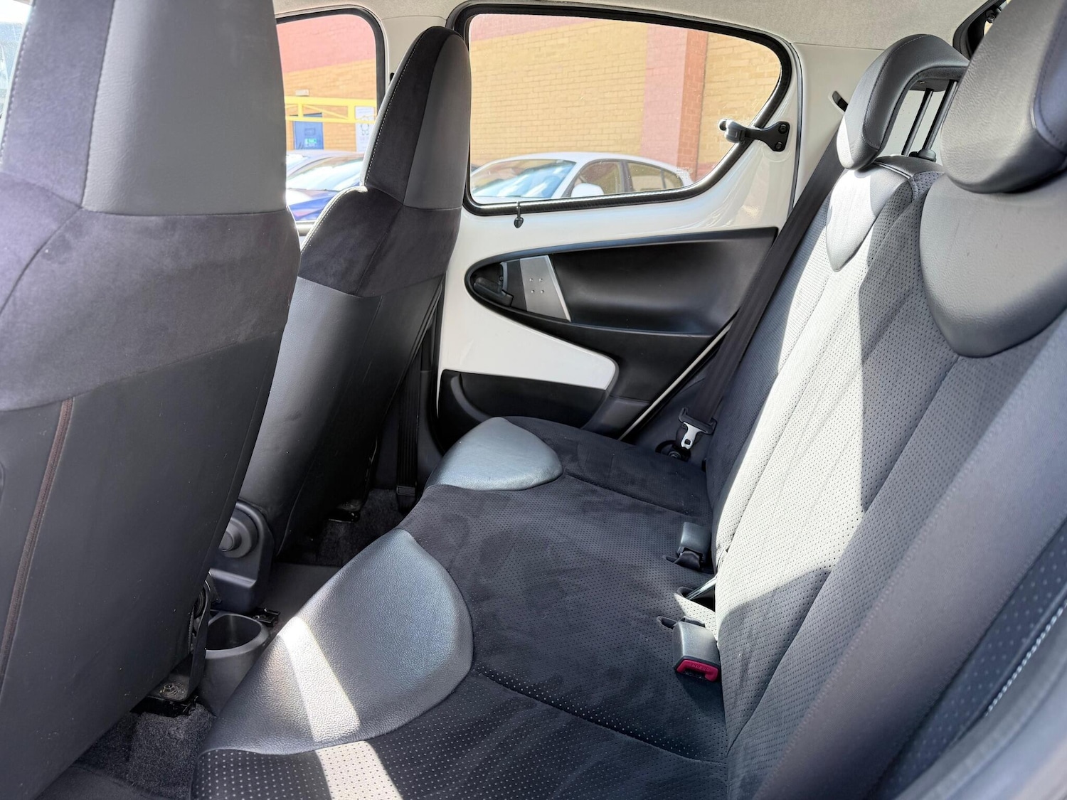 Used Toyota AYGO 2013 for sale - 77671449: Photo 20