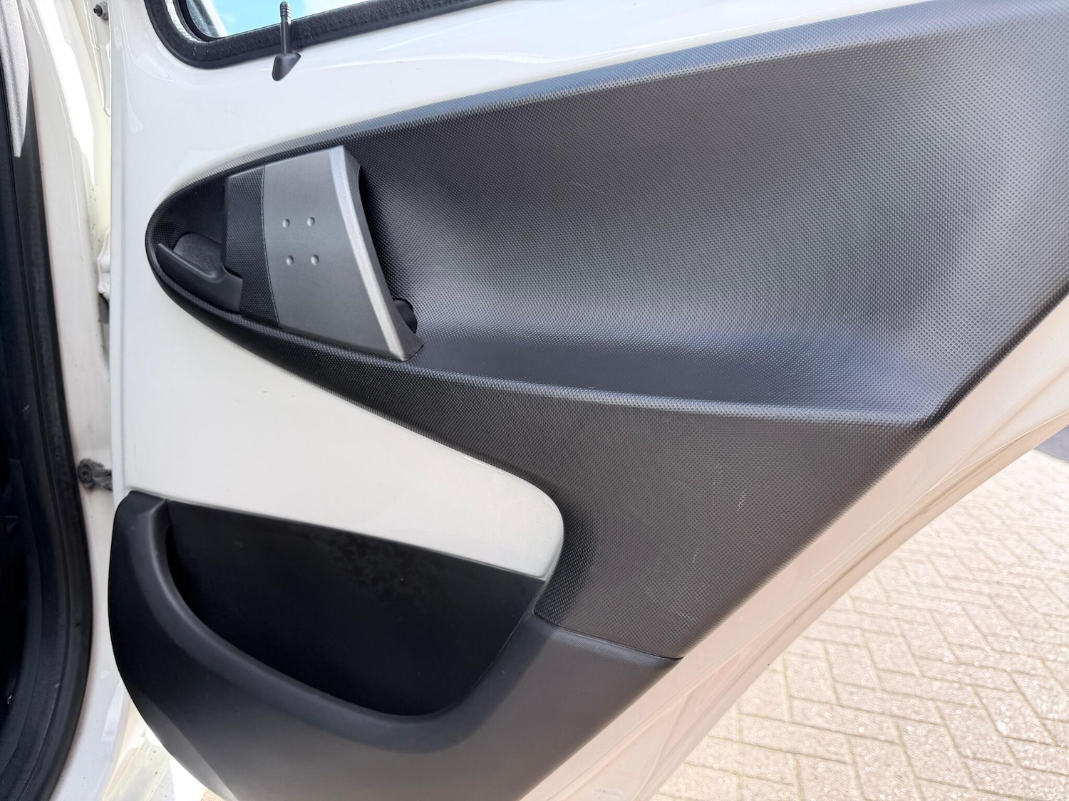 Used Toyota AYGO 2013 for sale - 77671449: Photo 21