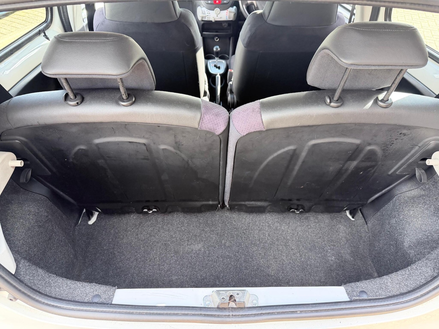 Used Toyota AYGO 2013 for sale - 77671449: Photo 30