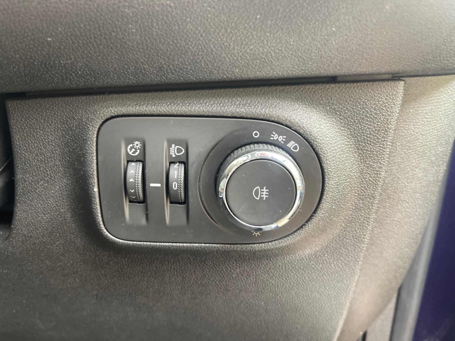 Used Vauxhall ADAM 2016 for sale - 77331834: Photo 31