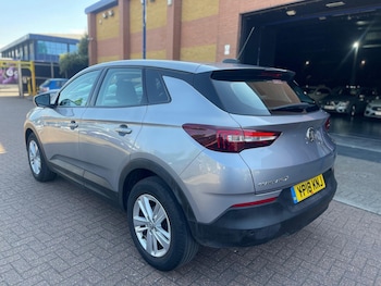 Used Vauxhall Grandland X 2018 for sale - 76551927: Photo