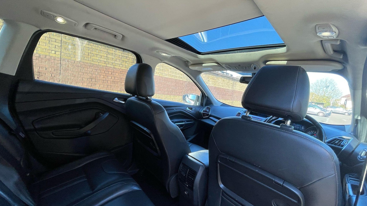 Used Ford Kuga 2015 for sale - 76551945: Photo 27