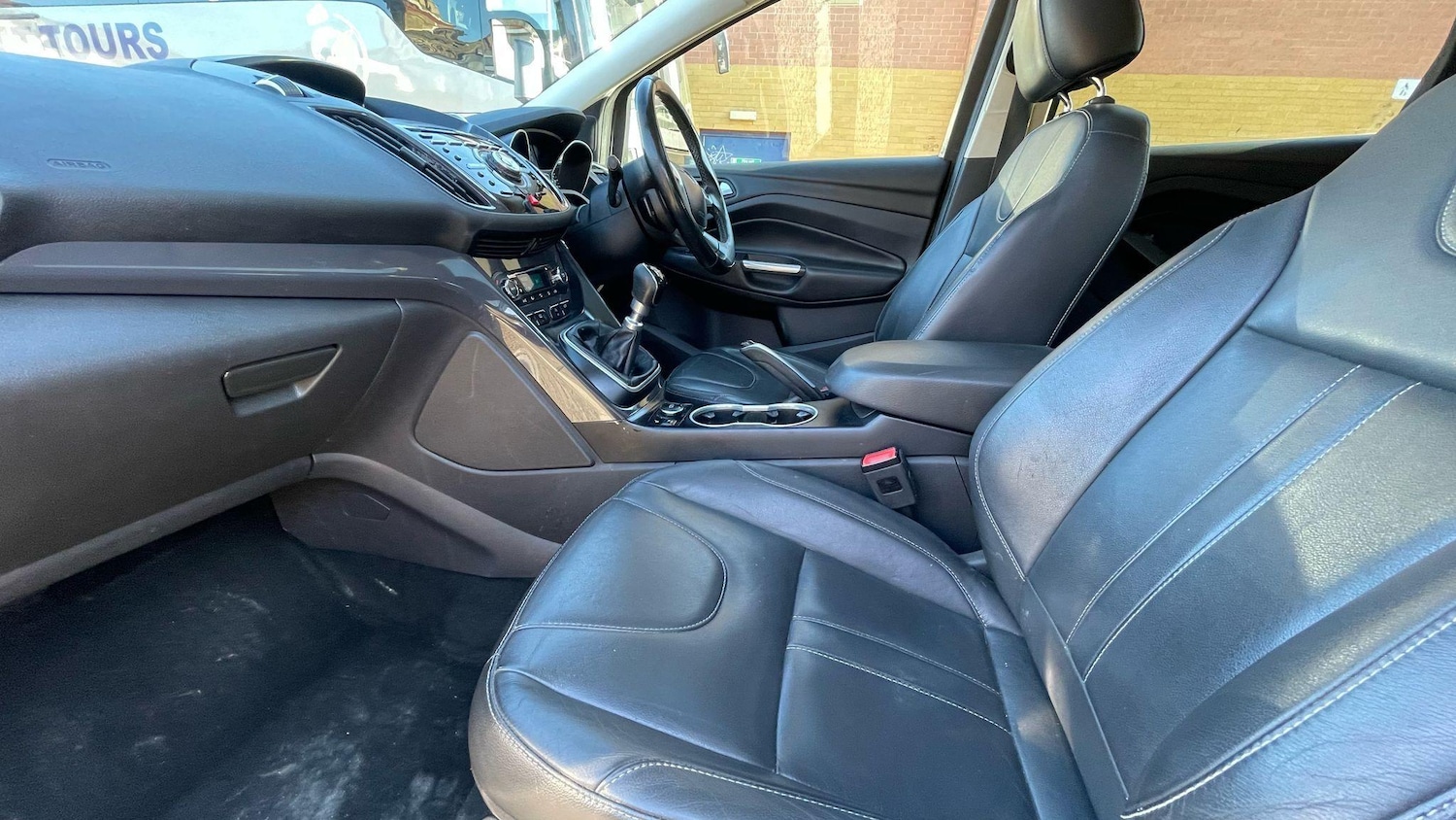 Used Ford Kuga 2015 for sale - 76551945: Photo 41