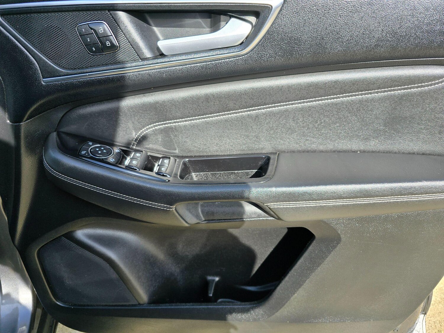 Used Ford Galaxy 2017 for sale - 76326969: Photo 46