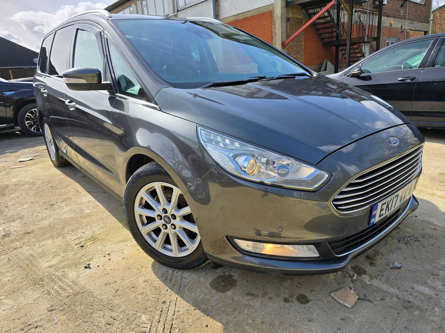 Used Ford Galaxy 2017 for sale - 76326969: Photo 7