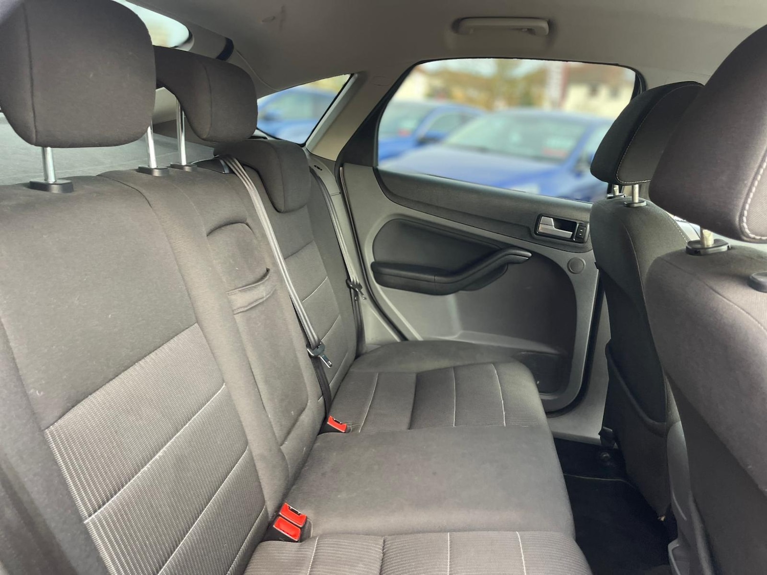 Used Ford Focus 2010 for sale - 76832793: Photo 19