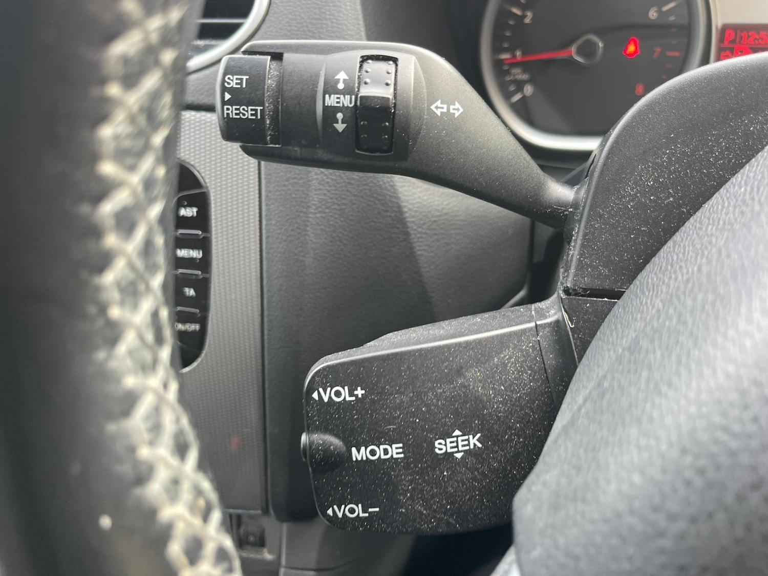 Used Ford Focus 2010 for sale - 76832793: Photo 22