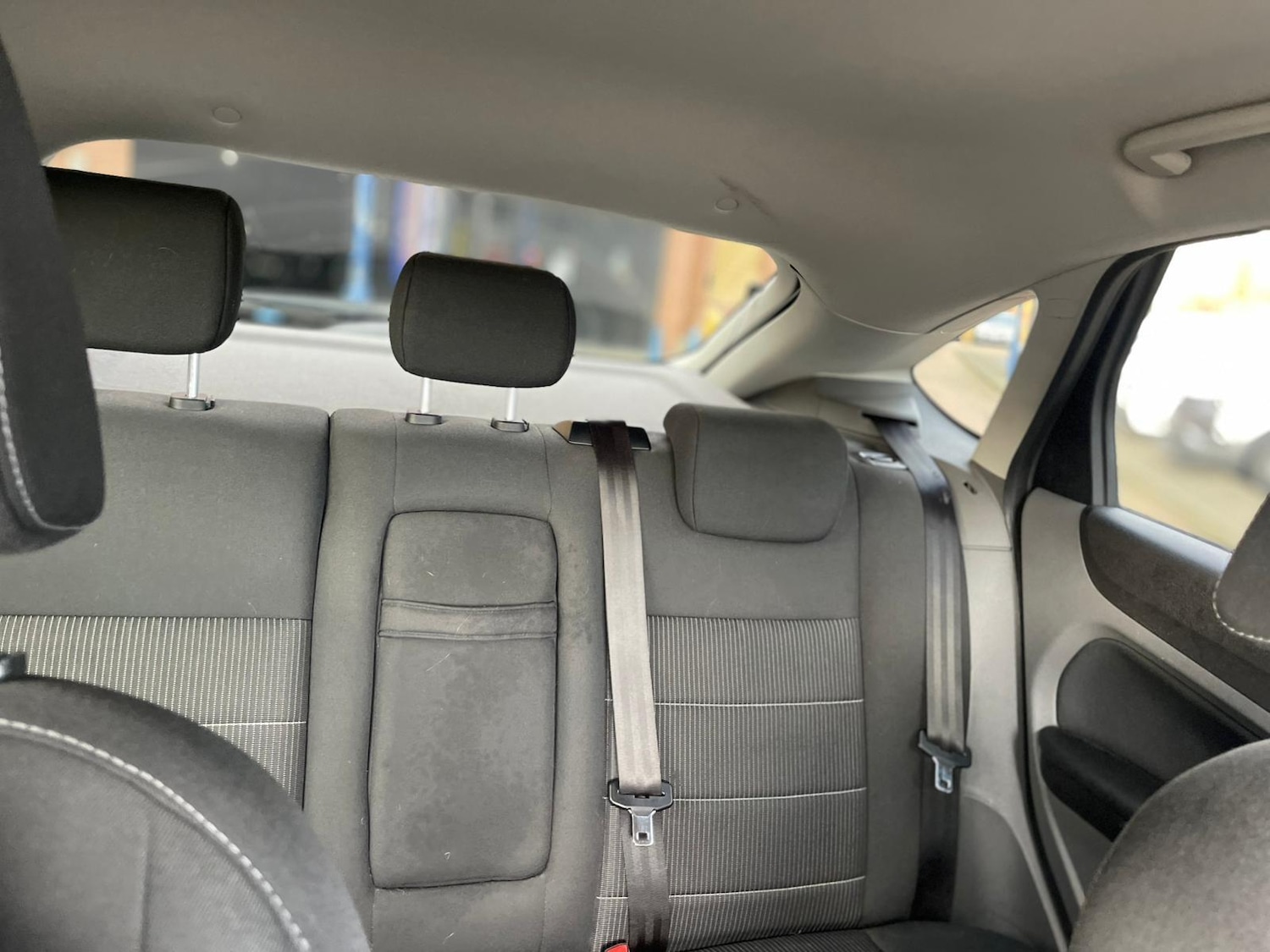 Used Ford Focus 2010 for sale - 76832793: Photo 32