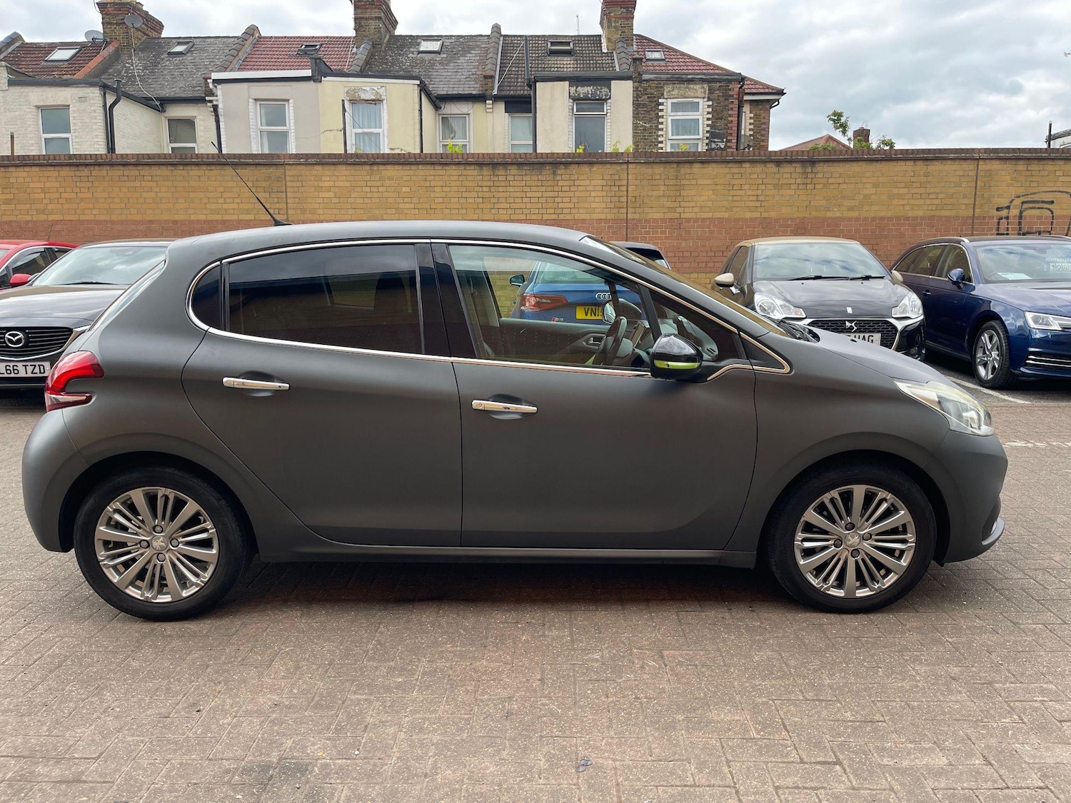 Used Peugeot 208 2016 for sale - 76551916: Photo 11
