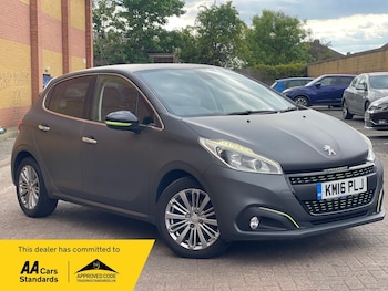 Used Peugeot 208 2016 for sale - 76551916: Photo