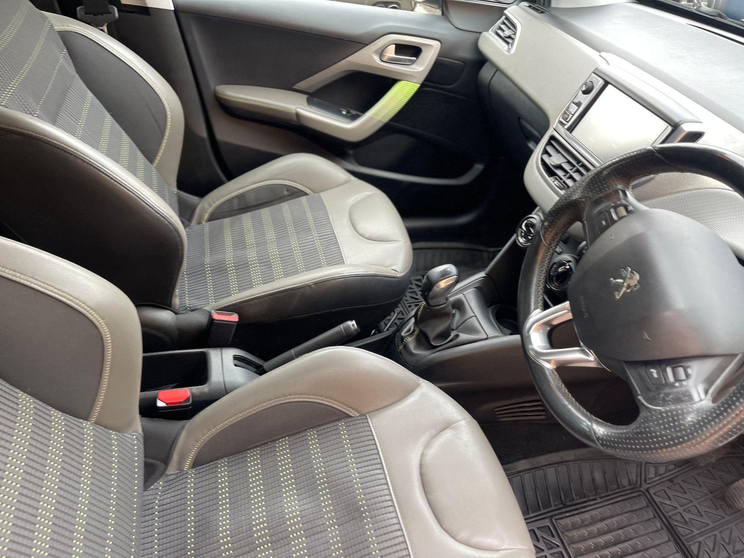 Used Peugeot 208 2016 for sale - 76551916: Photo 20