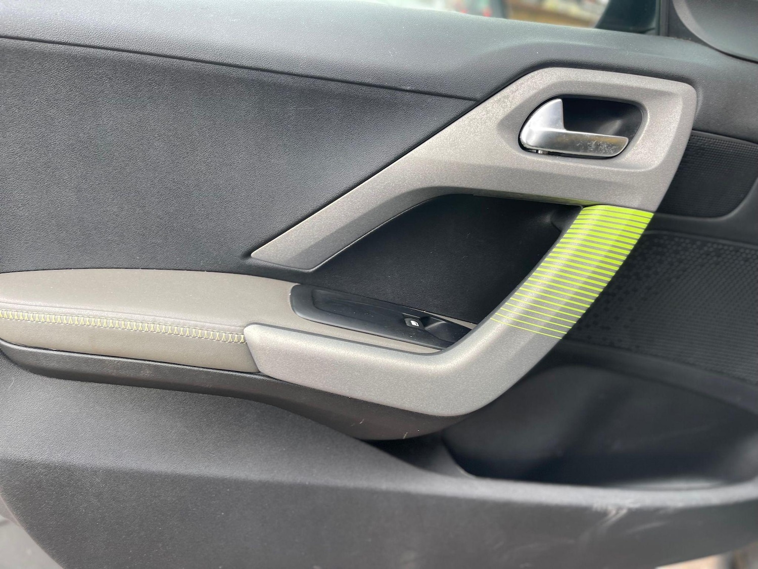 Used Peugeot 208 2016 for sale - 76551916: Photo 27