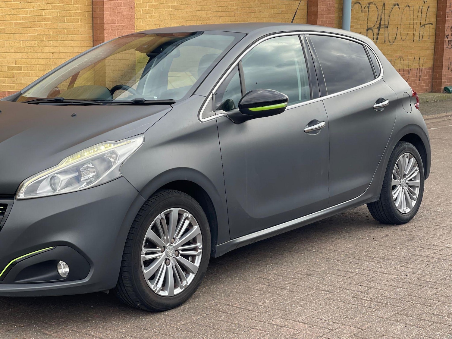 Used Peugeot 208 2016 for sale - 76551916: Photo 3