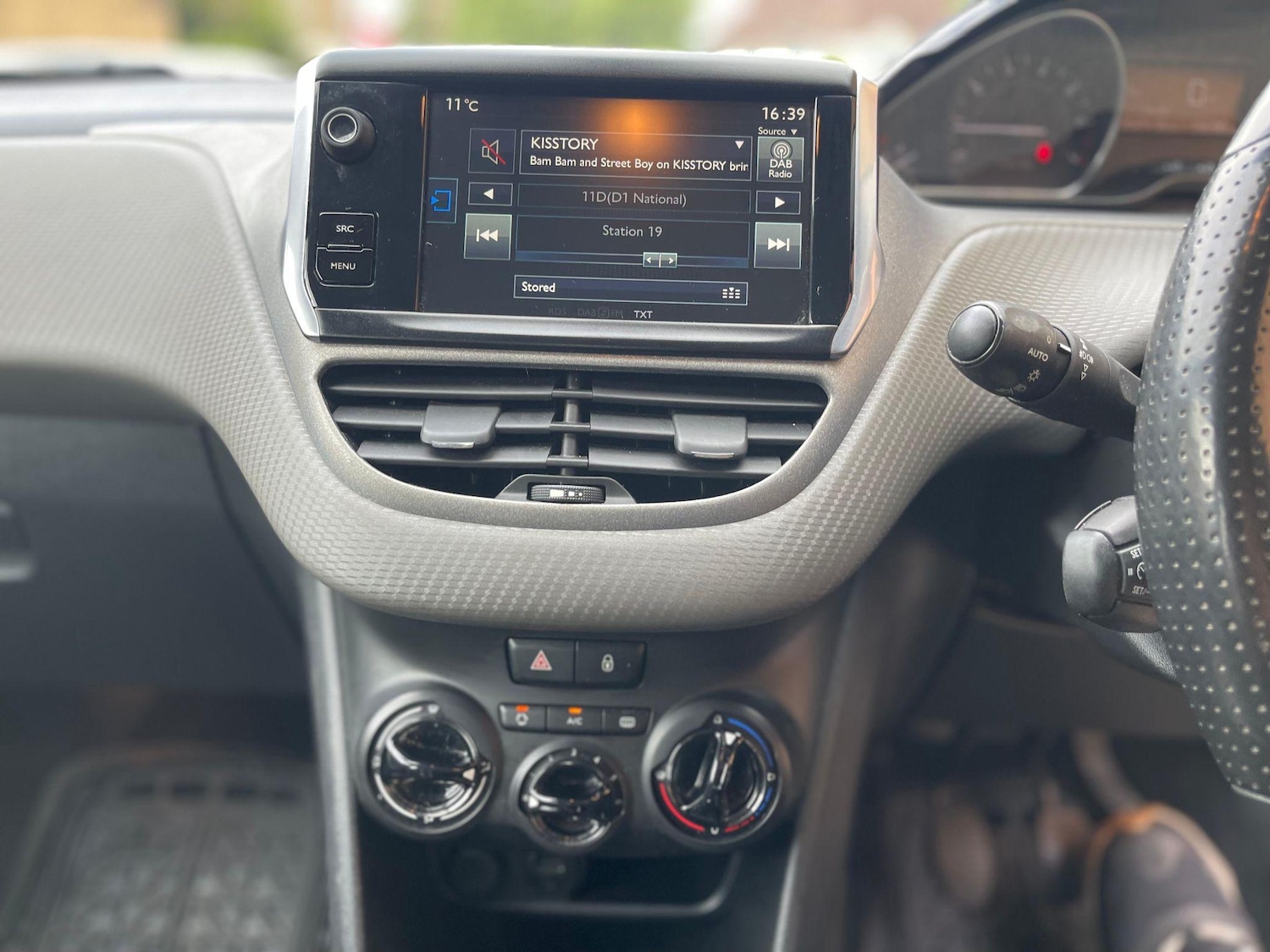 Used Peugeot 208 2016 for sale - 76551916: Photo 31