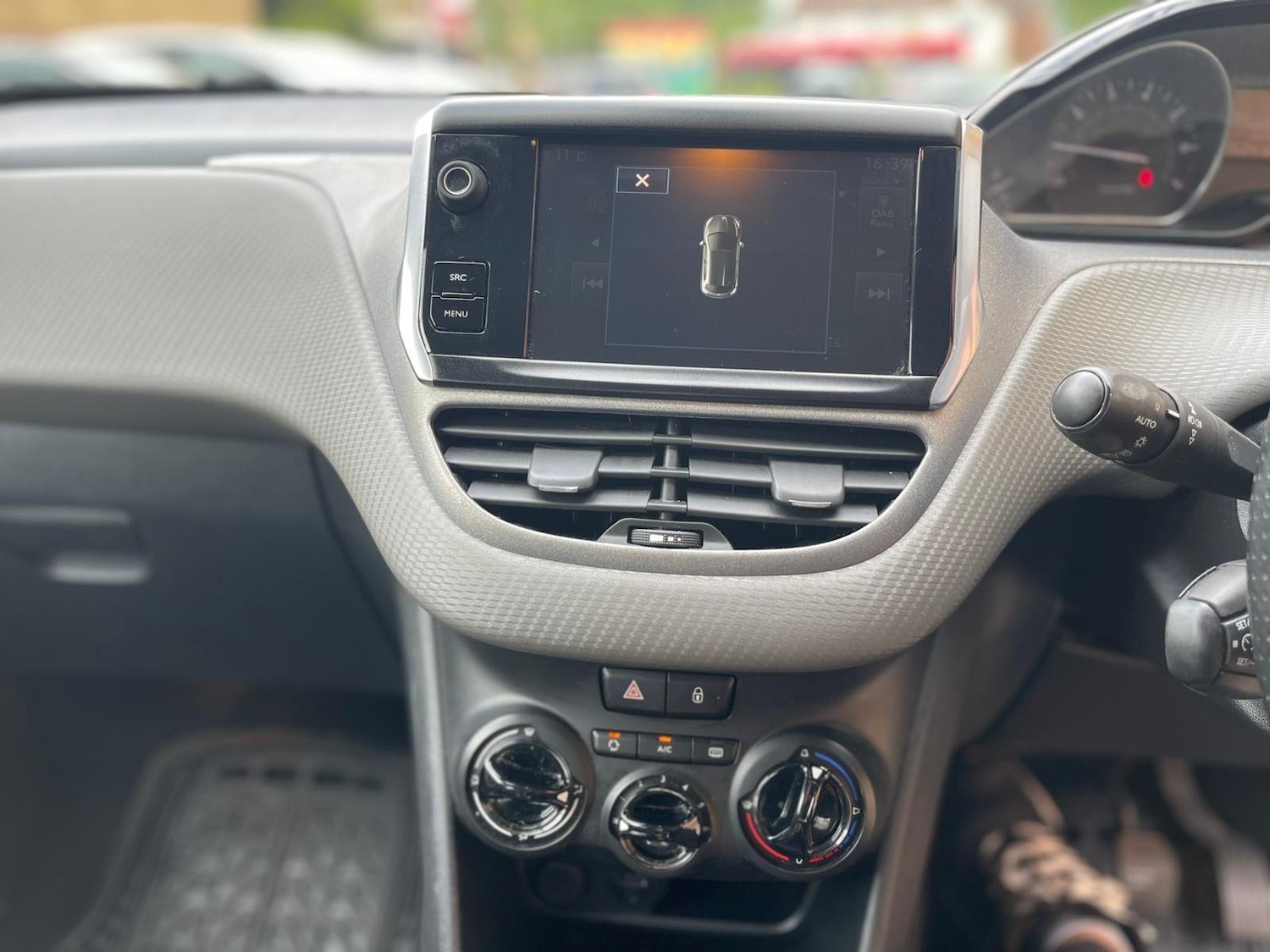 Used Peugeot 208 2016 for sale - 76551916: Photo 32