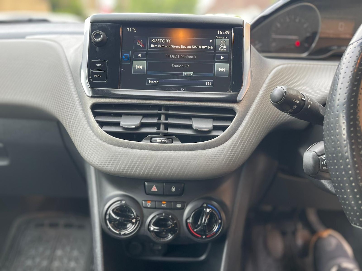 Used Peugeot 208 2016 for sale - 76551916: Photo 33