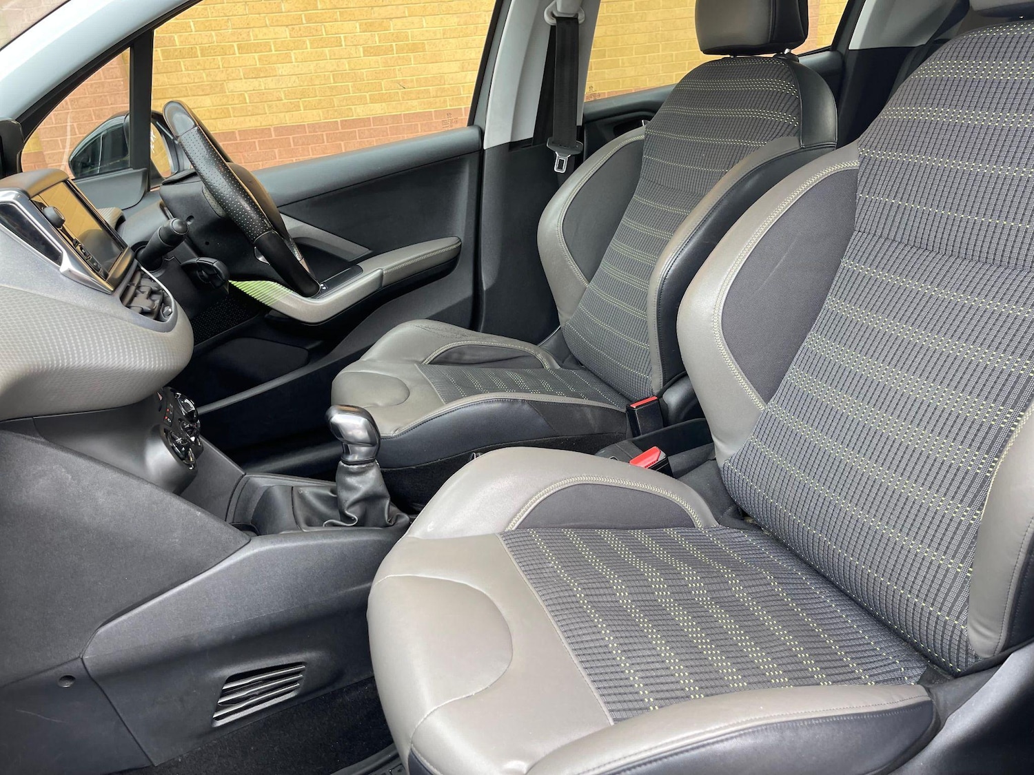 Used Peugeot 208 2016 for sale - 76551916: Photo 39