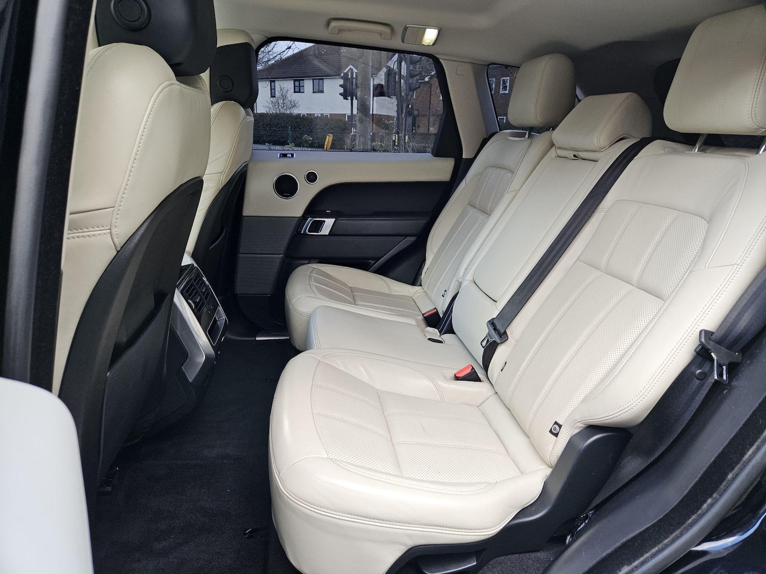 Used Land Rover Range Rover Sport 2018 for sale - 76551925: Photo 32