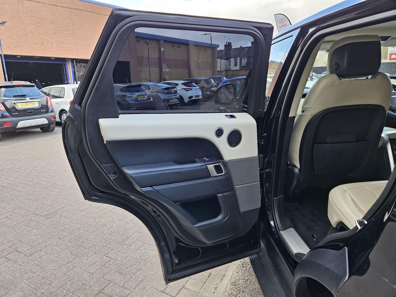 Used Land Rover Range Rover Sport 2018 for sale - 76551925: Photo 53