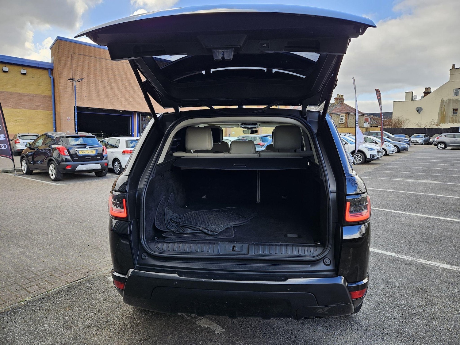 Used Land Rover Range Rover Sport 2018 for sale - 76551925: Photo 71