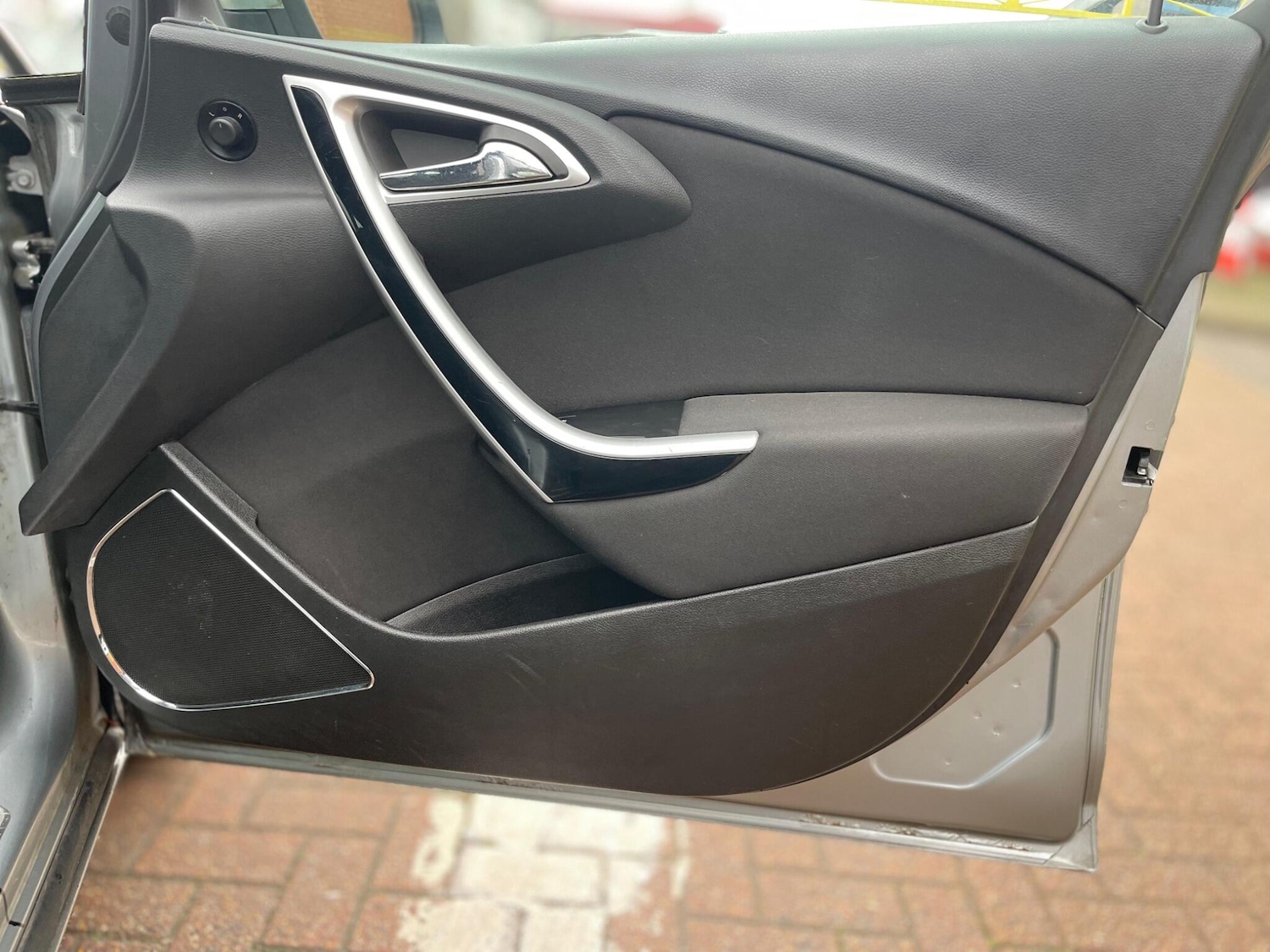 Used Vauxhall Astra 2010 for sale - 77345325: Photo 28