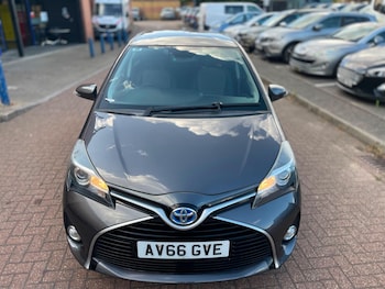 Used Toyota Yaris 2016 for sale - 79565835: Photo