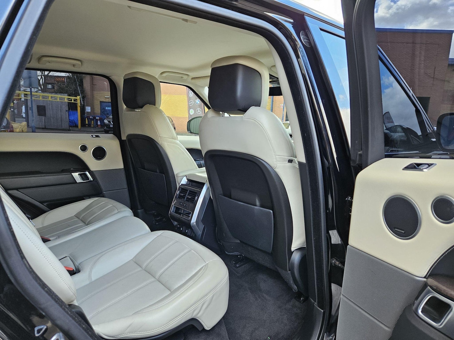 Used Land Rover Range Rover Sport 2018 for sale - 76326963: Photo 28