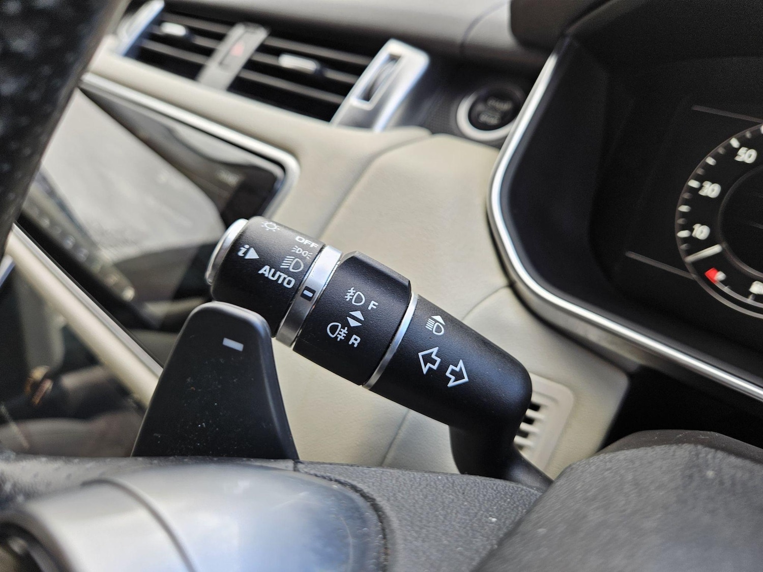 Used Land Rover Range Rover Sport 2018 for sale - 76326963: Photo 42