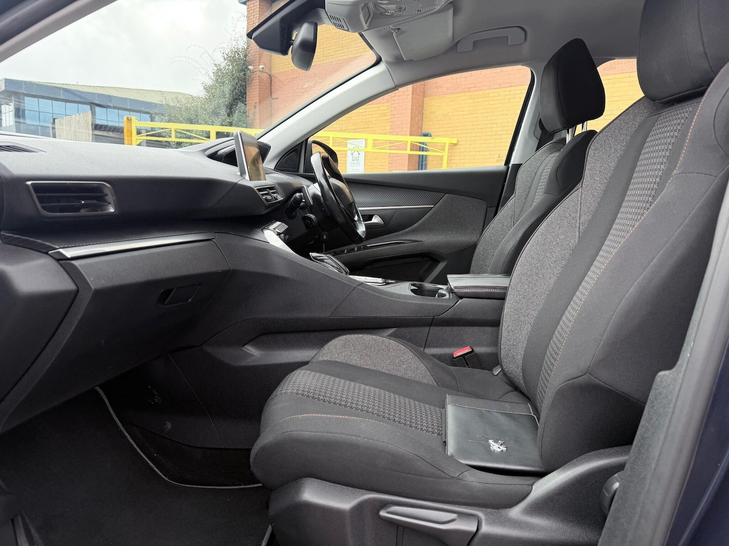 Used Peugeot 5008 2018 for sale - 77305367: Photo 41