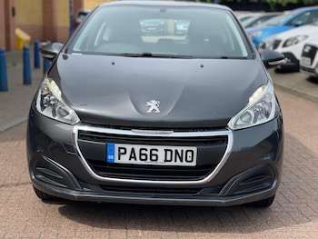 Used Peugeot 208 2017 for sale - 76327361: Photo 4