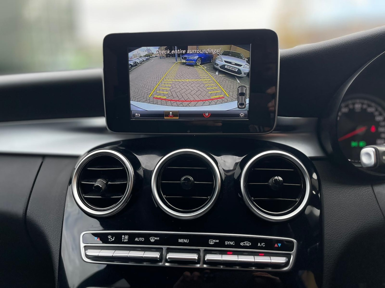 Used Mercedes-Benz C Class 2016 for sale - 76551890: Photo 42