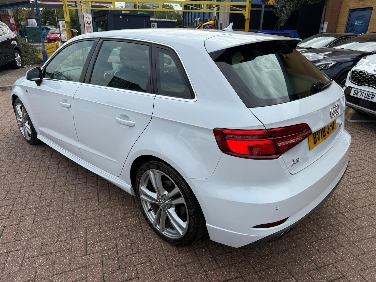 Used Audi A3 2018 for sale - 76551859: Photo 4