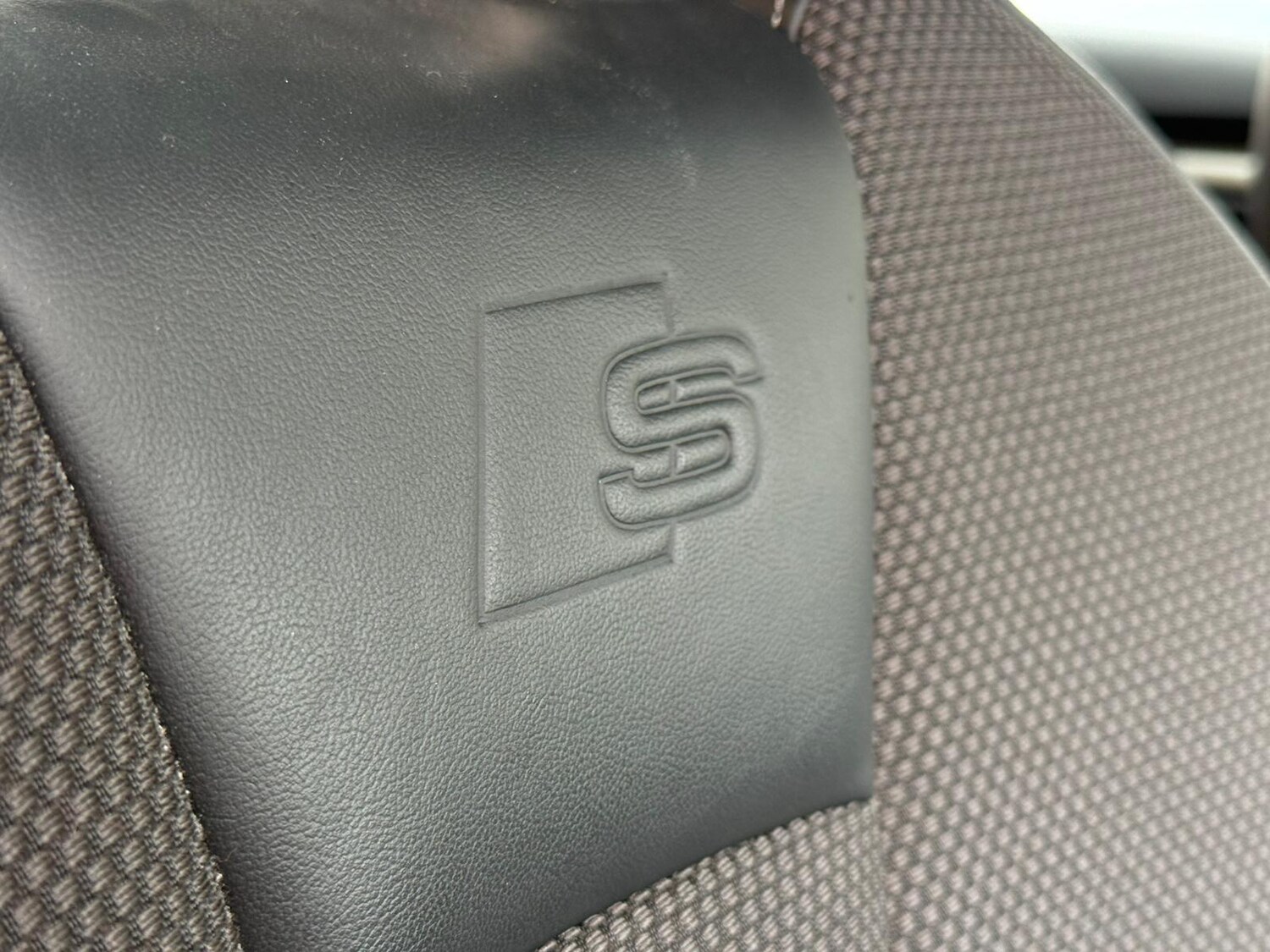 Used Audi A3 2018 for sale - 76551859: Photo 40