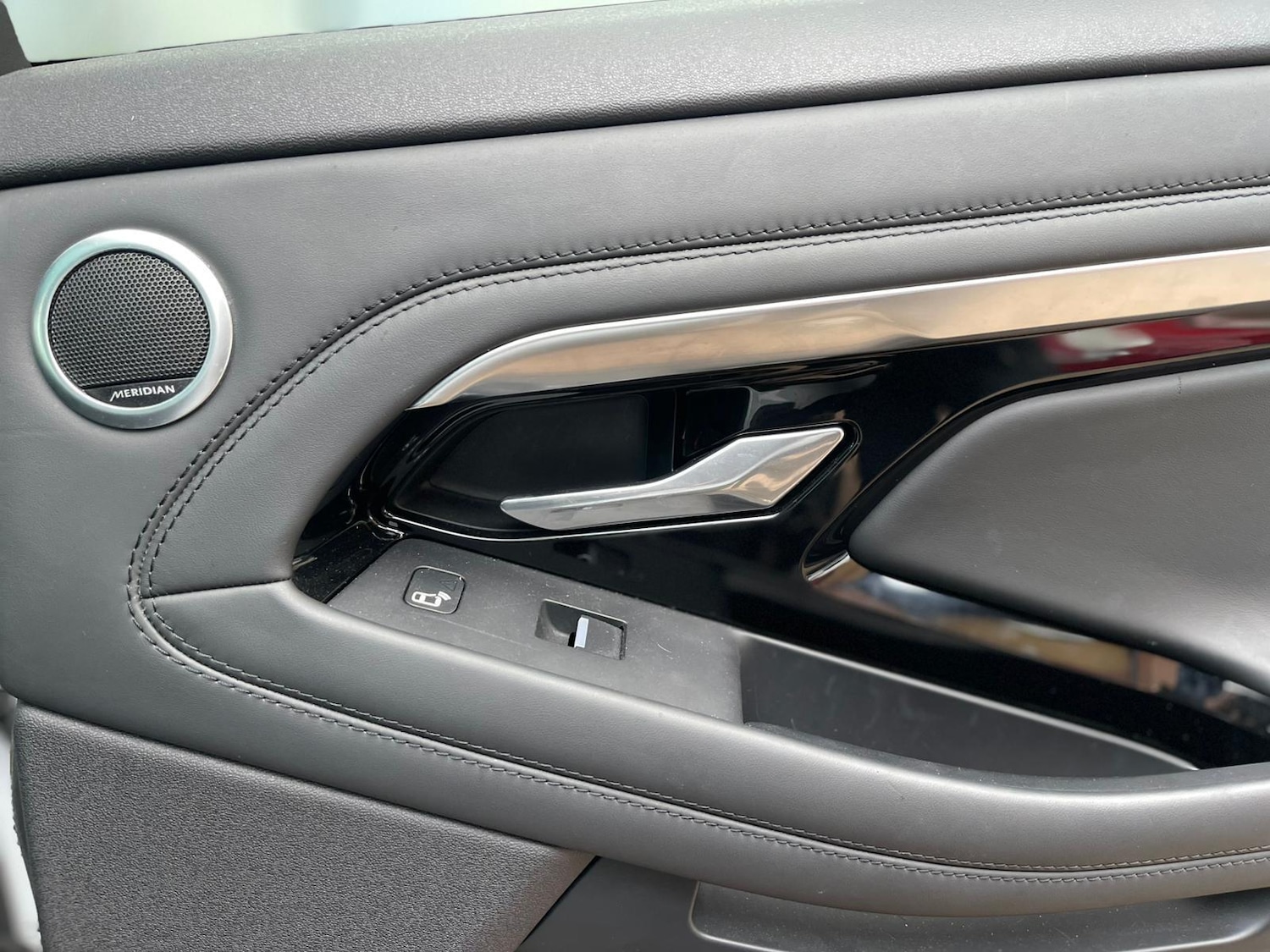 Used Land Rover Range Rover Evoque 2019 for sale - 76645490: Photo 42