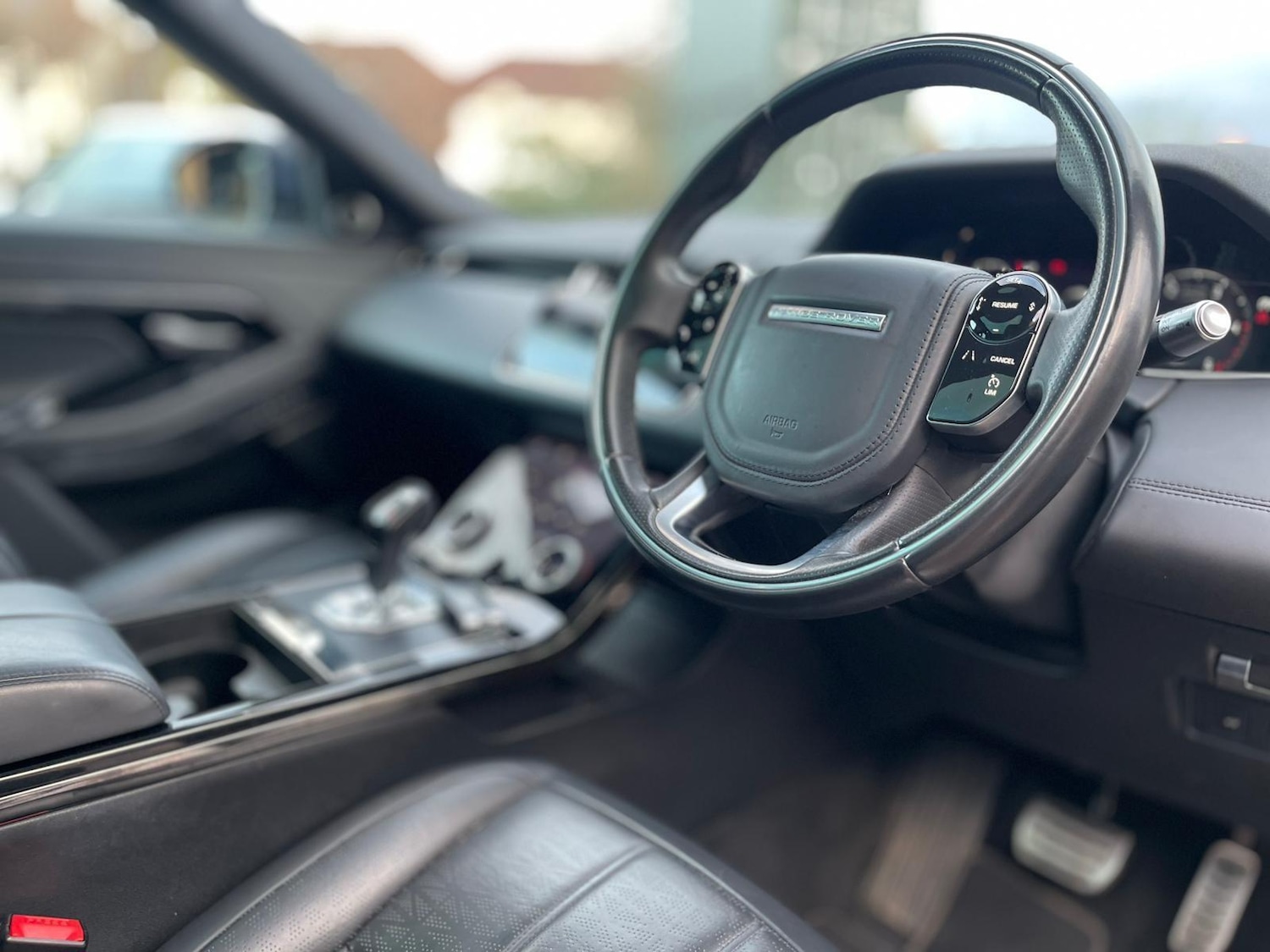 Used Land Rover Range Rover Evoque 2019 for sale - 76645490: Photo 44