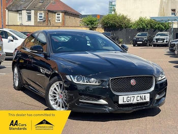 Used Jaguar XE 2017 for sale - 79426104: Photo
