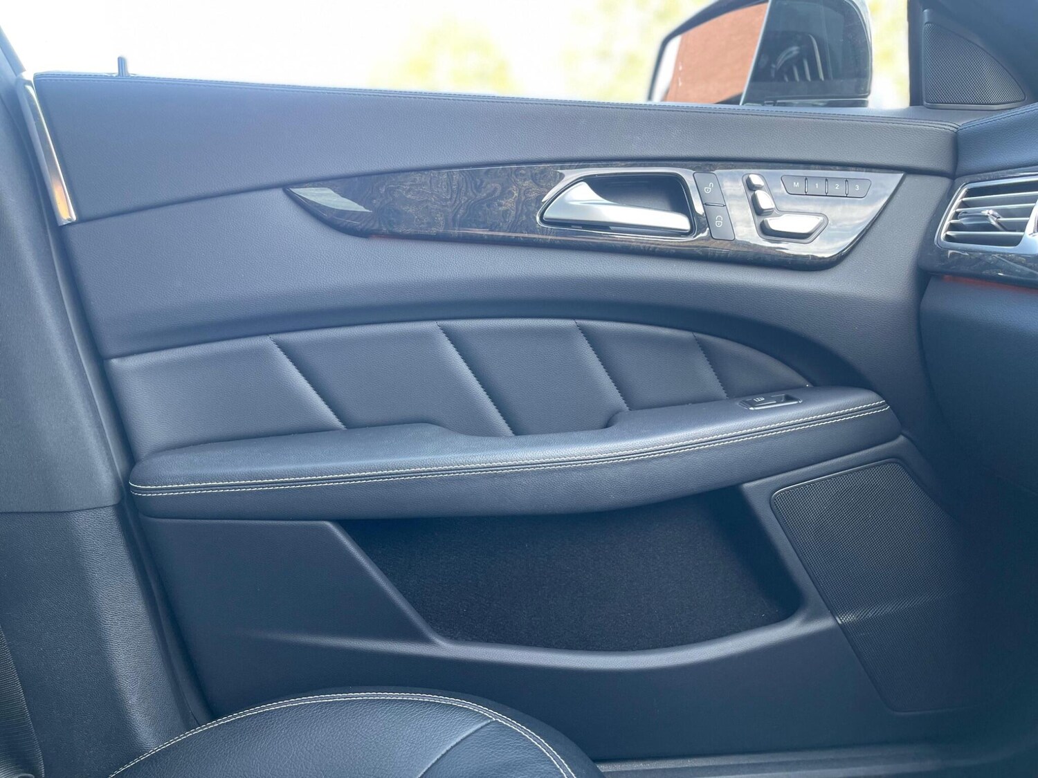 Used Mercedes-Benz CLS 2018 for sale - 76325980: Photo 36