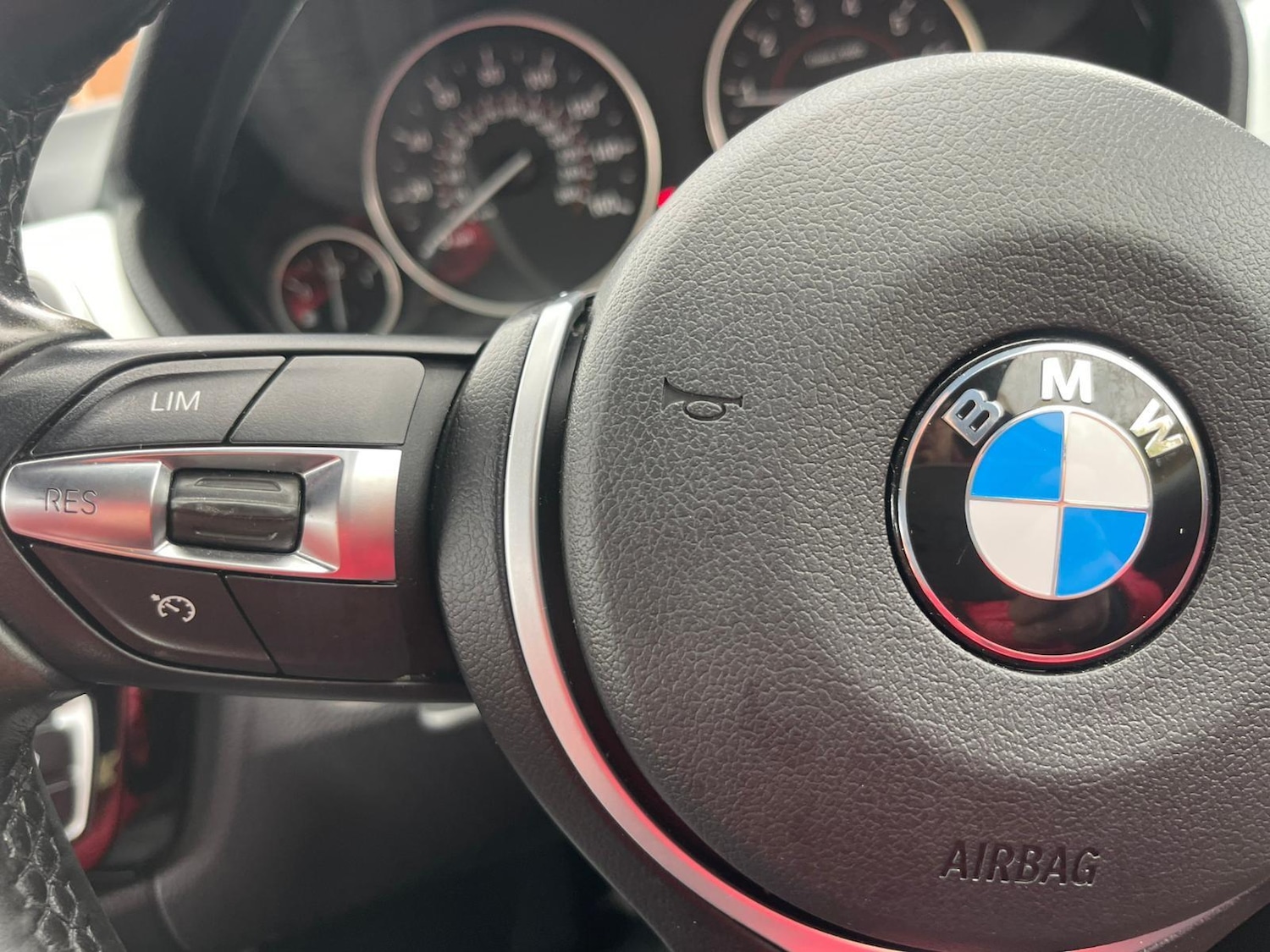 Used BMW 3 Series 2015 for sale - 76377639: Photo 39