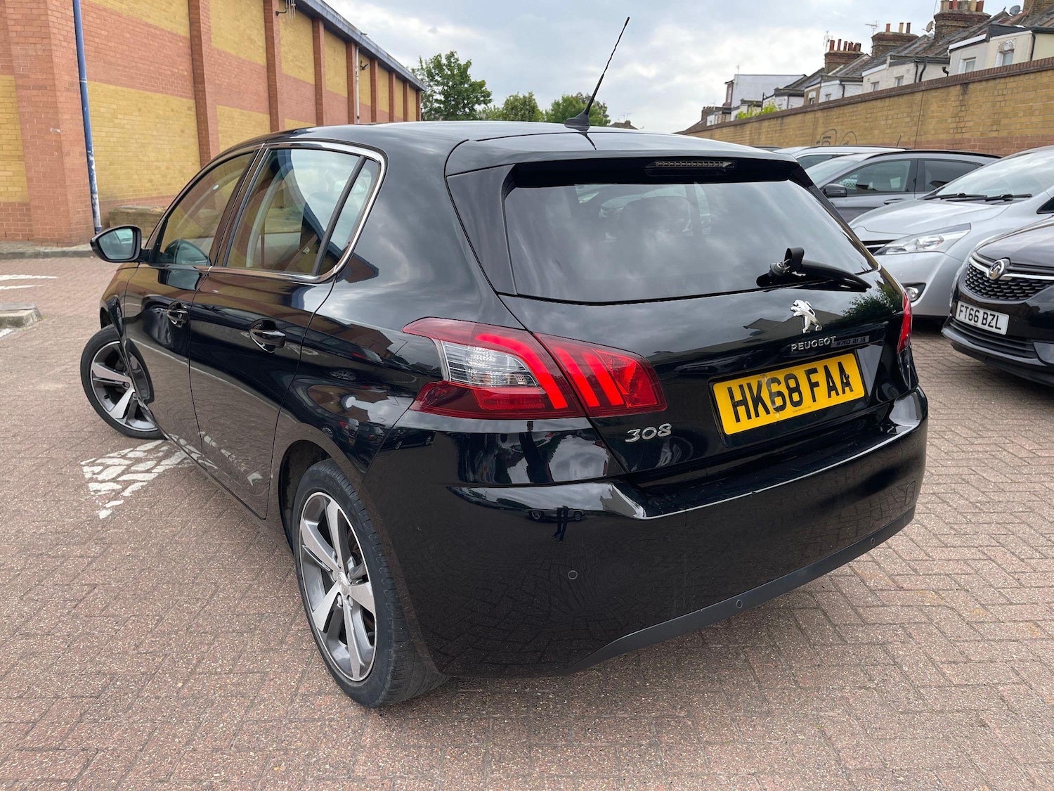 Used Peugeot 308 2019 for sale - 76995162: Photo 2