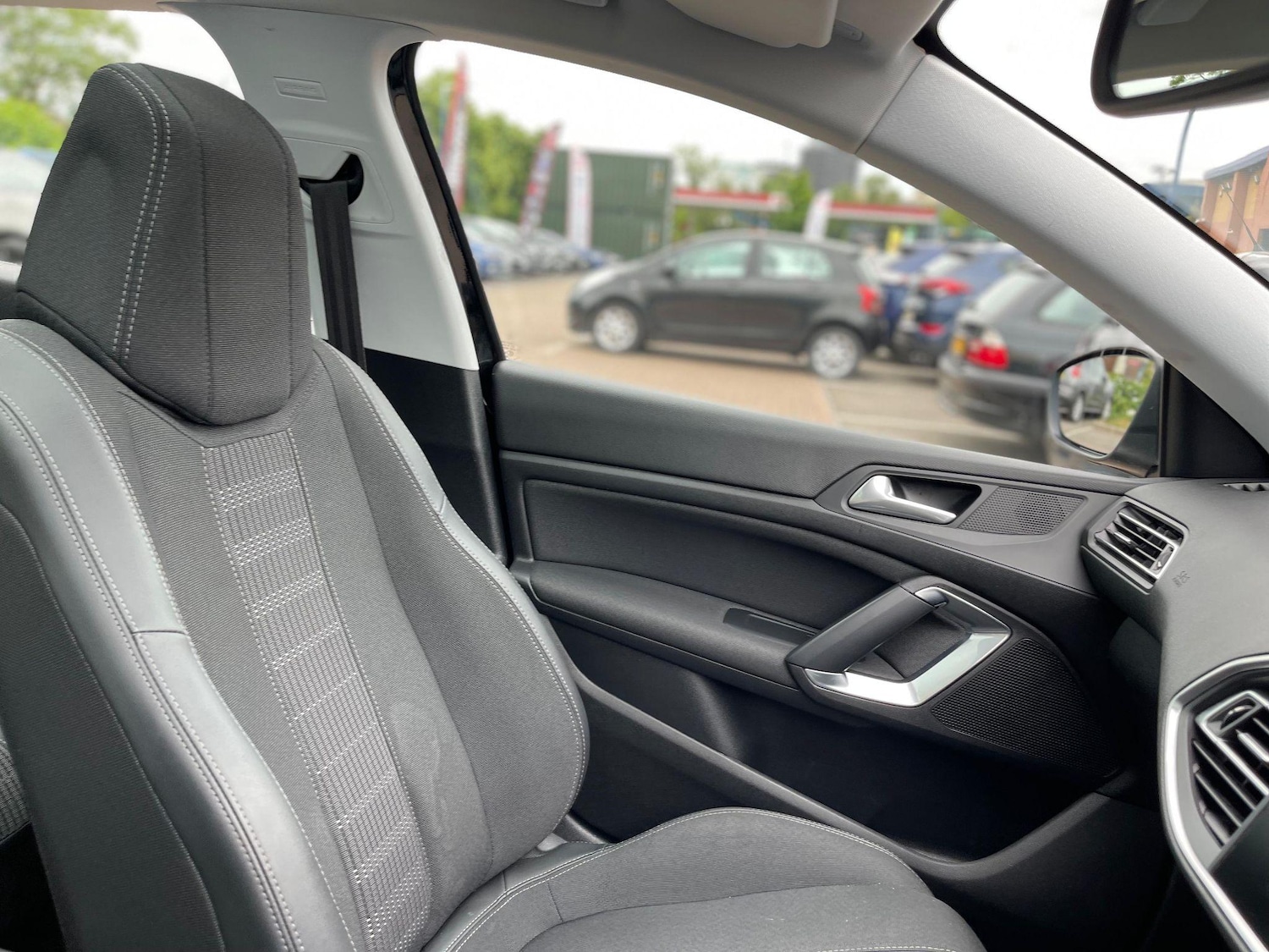 Used Peugeot 308 2019 for sale - 76995162: Photo 21