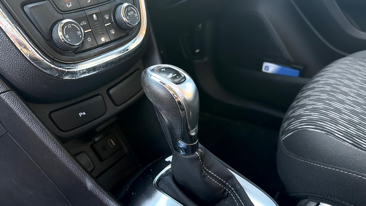 Used Vauxhall Mokka 2015 for sale - 77015397: Photo 16