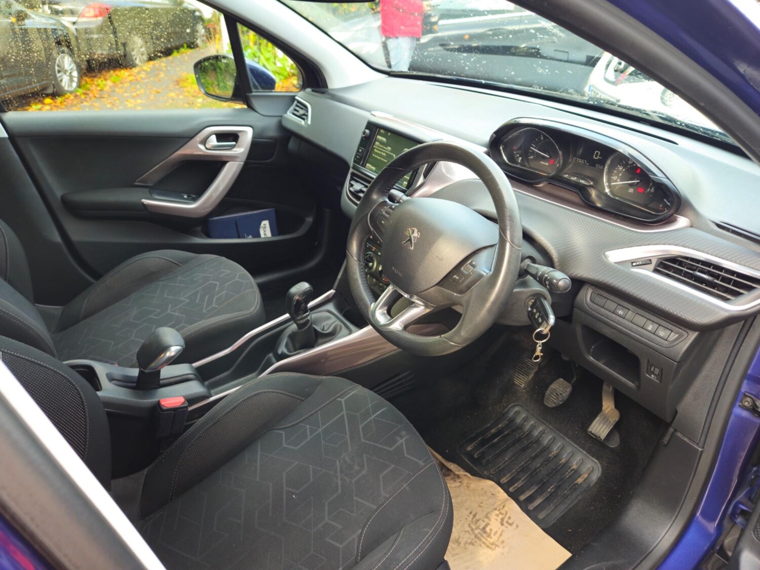 Used Peugeot 2008 2014 for sale - 76551909: Photo 10