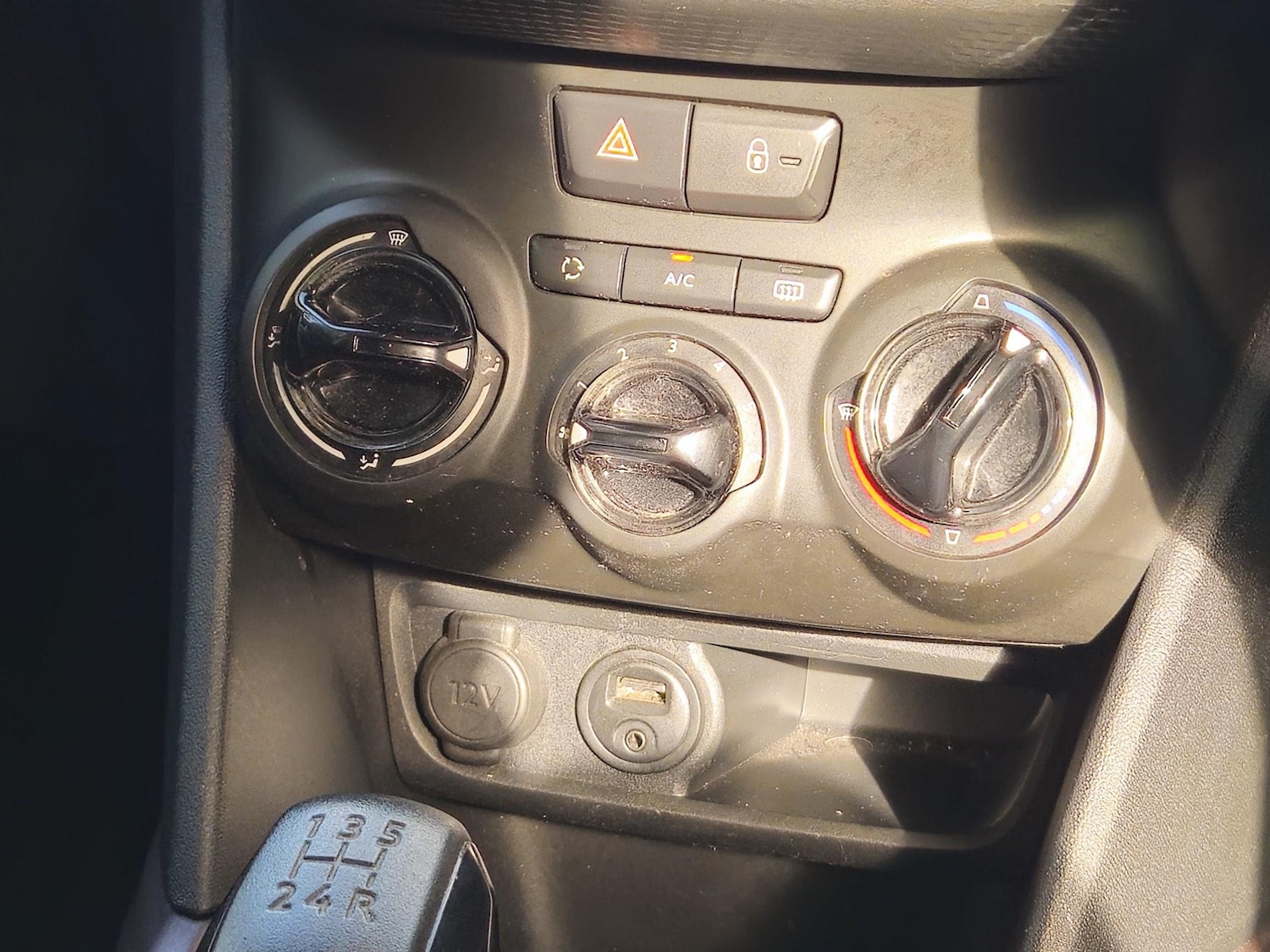 Used Peugeot 2008 2014 for sale - 76551909: Photo 13