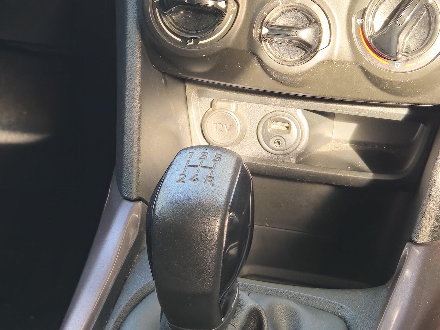 Used Peugeot 2008 2014 for sale - 76551909: Photo 14