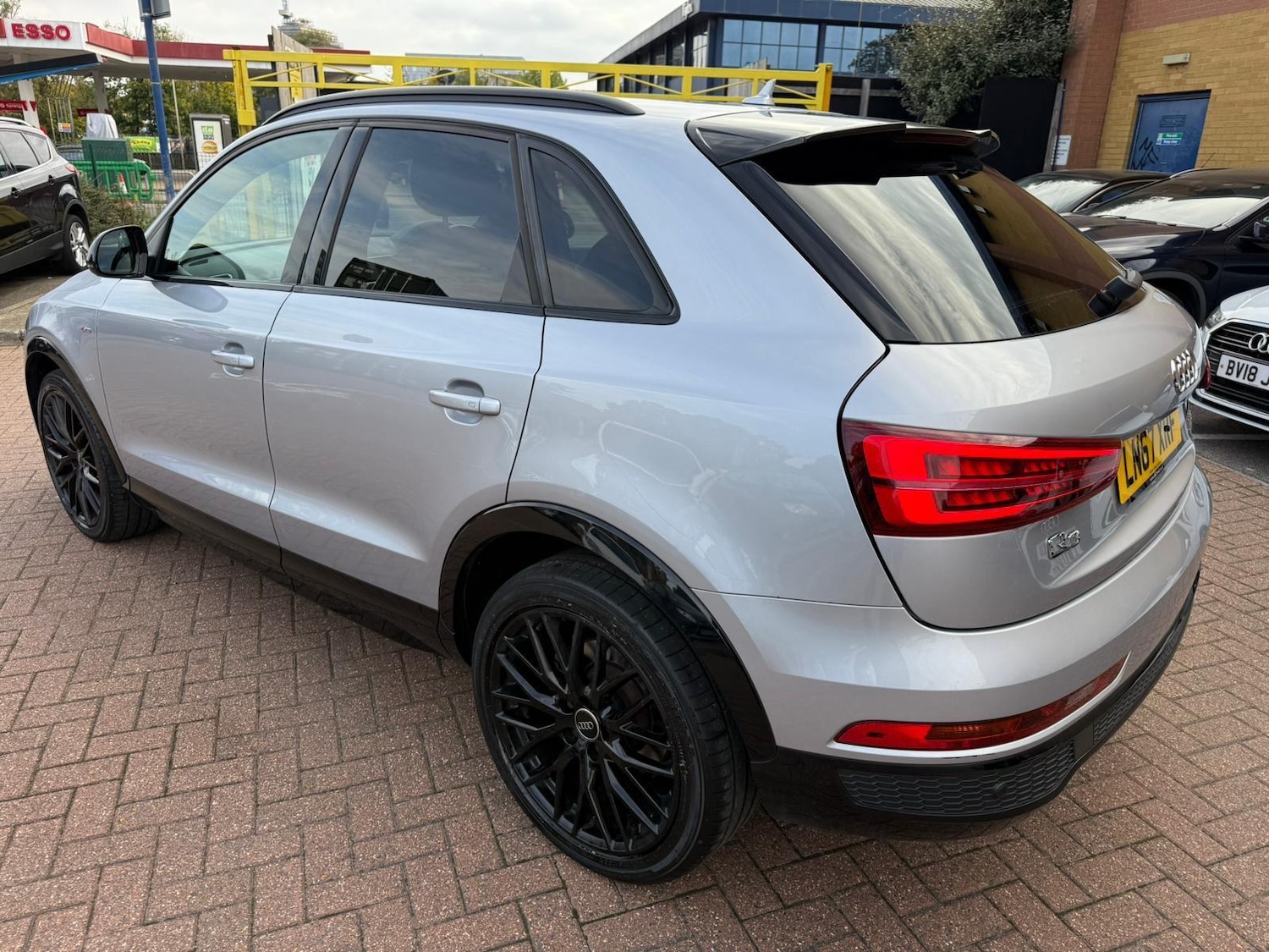 Used Audi Q3 2017 for sale - 76551935: Photo 4