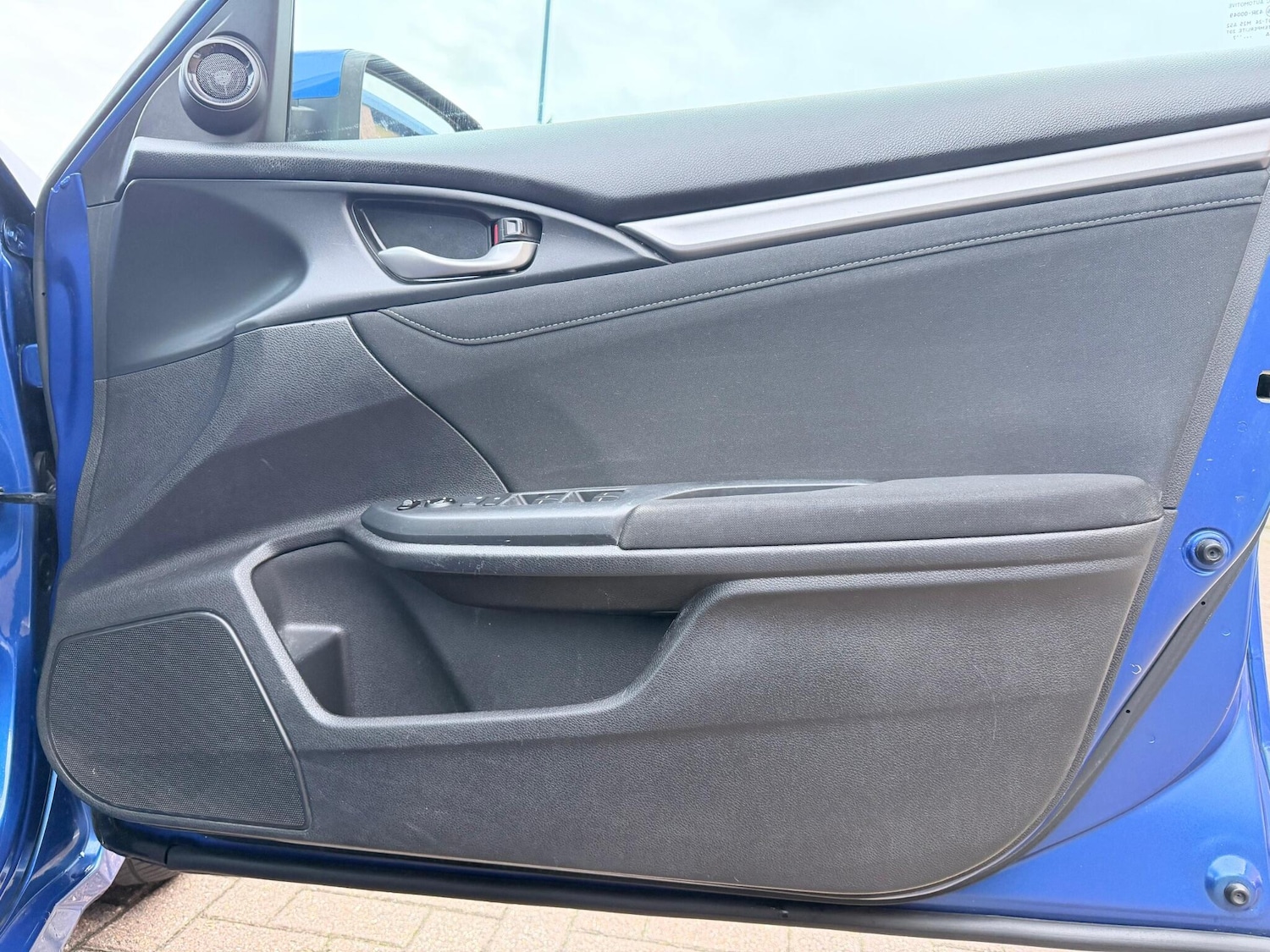 Used Honda Civic 2017 for sale - 77344719: Photo 28