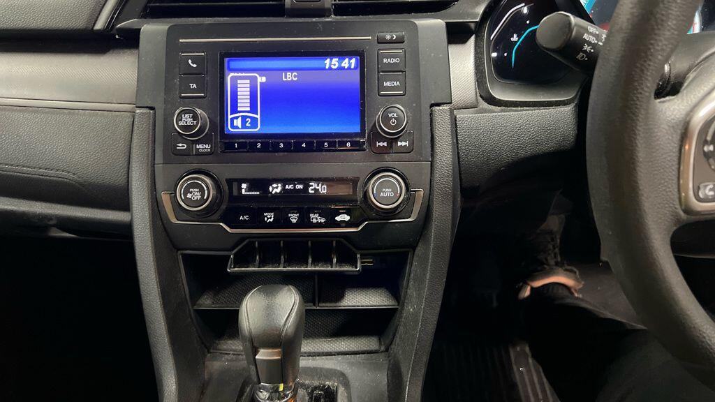 Used Honda Civic 2017 for sale - 77344719: Photo 9