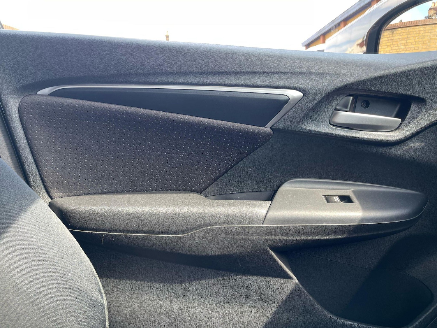 Used Honda Jazz 2016 for sale - 76994467: Photo 29